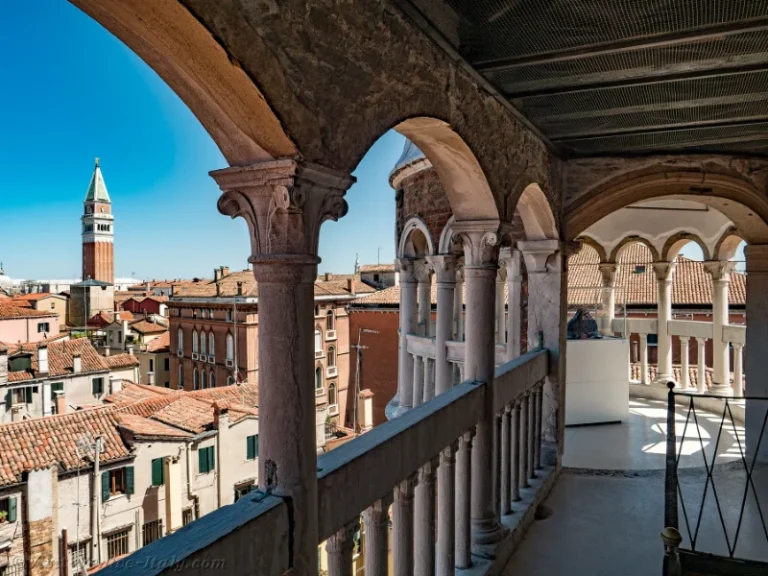 Scala Contarini del Bovolo