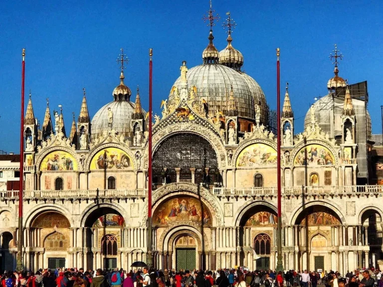 Η ΒΑΣΙΛΙΚΗ ΤΟΥ ΑΓΙΟΥ ΜΑΡΚΟΥ